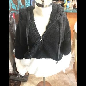 Fuzzy , soft hoodie women’s sz‎ medium blk/white